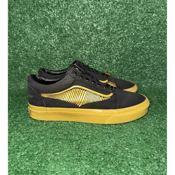 Vans Shoes - Vans x Harry Potter Golden Stitch‎ Skate Sneakers Men's Size 7.5 Women's Size 9